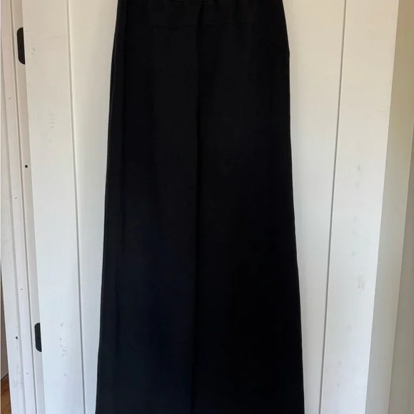 Spanx AirEssentials Wide Leg Pant - Black, M, Tall - Picture 2 of 3